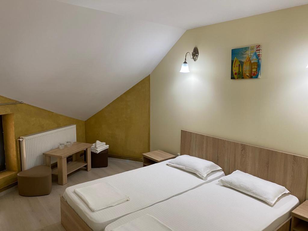 Pensiunea Casa Soarelui Simian Rum bild