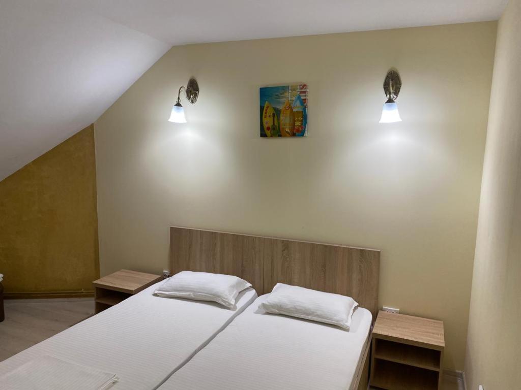 Pensiunea Casa Soarelui Simian Rum bild